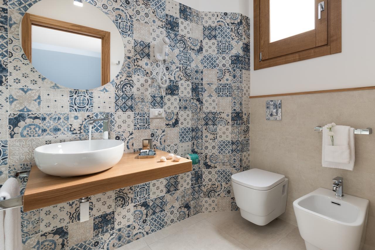B&B Acqua Azzurra 산비토로카포 외부 사진